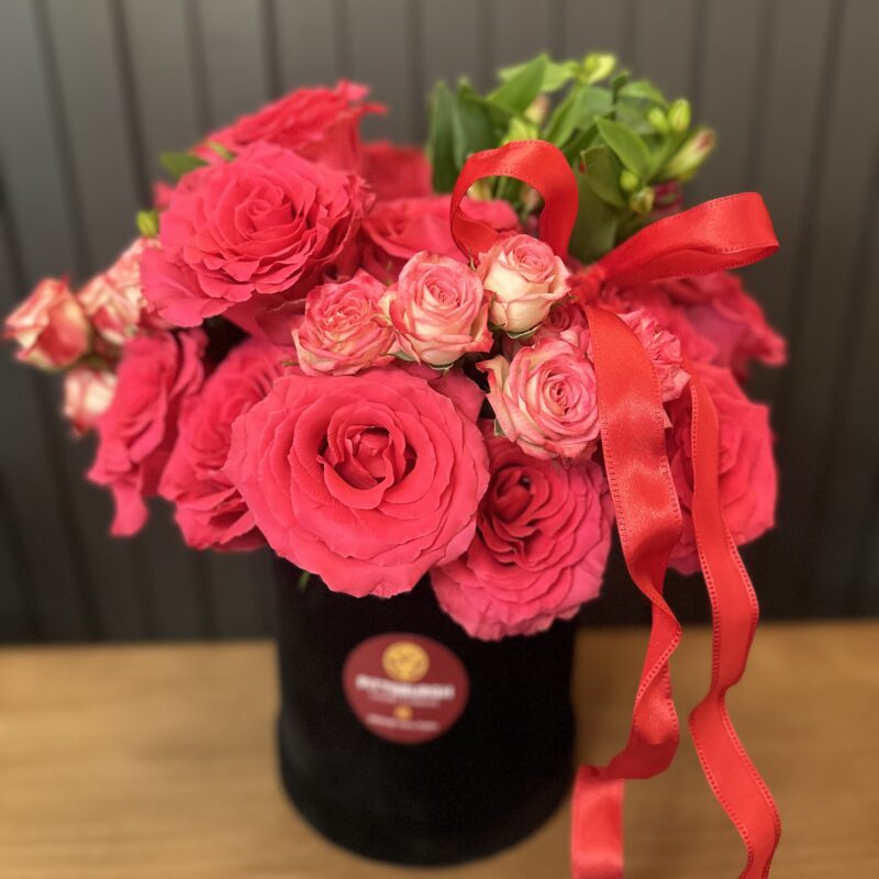 Premium Bouquet - Romance in Full Bloom