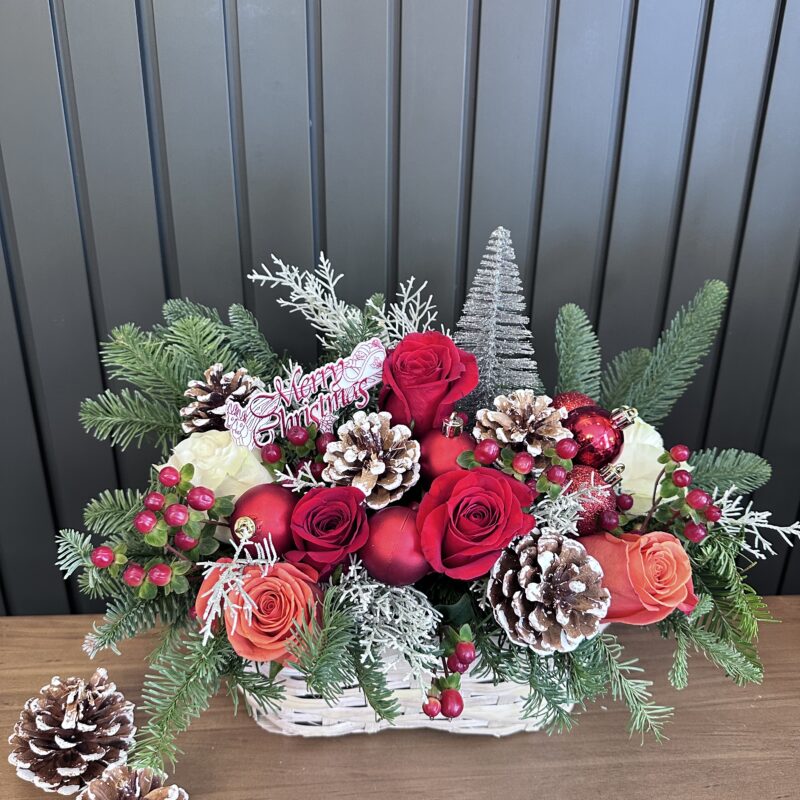 Christmas noir bouquet